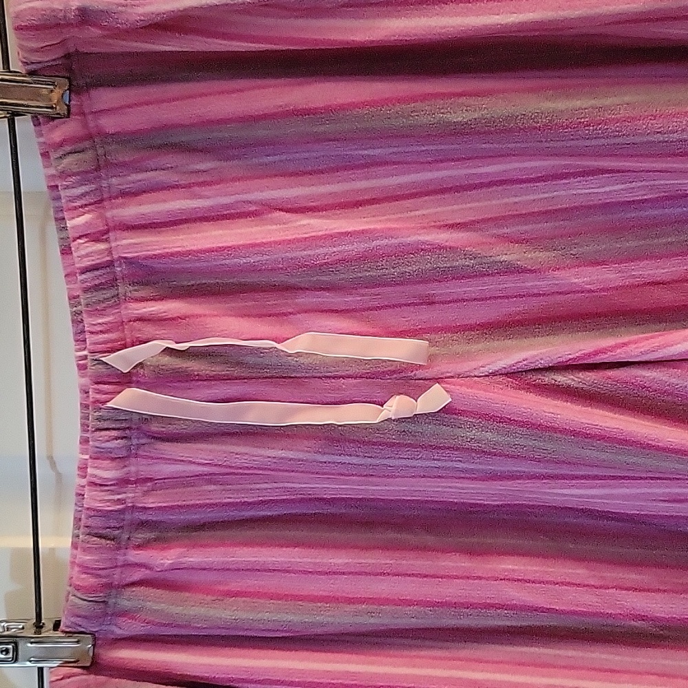 Pink striped fleece pajamas small - Picture 7 of 8